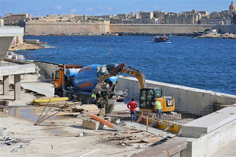 [Malta] Minimum wage hike to €213.54 will begin in 2024.